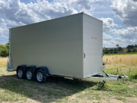 Kofferanhänger Sirius G High Rampe Tür Kombi · 3.500 kg, 523×175×242 cm