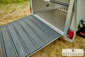 Viehanhänger Böckmann PKW VA 3520-35 · 3.500 kg, 354×200 cm