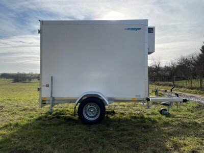 Kühlanhänger wm meyer Vollisolation AZKF 1325/145 · 1.300 kg, 245×145 cm
