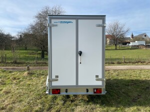 Kühlanhänger wm meyer Vollisolation AZKF 1325/145 · 1.300 kg, 245×145 cm