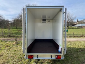 Kühlanhänger wm meyer Vollisolation AZKF 1325/145 · 1.300 kg, 245×145 cm