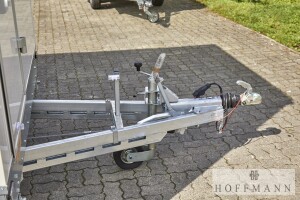 Verkaufsanhänger Respo weiß große Klappe · 2.700 kg, 621×220 cm