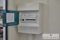 Verkaufsanhänger Respo weiß große Klappe · 2.700 kg, 621×220 cm