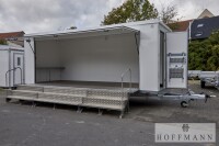 Verkaufsanhänger Respo weiß große Klappe · 2.700 kg, 621×220 cm