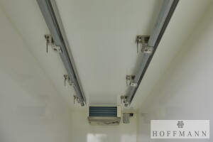 Kühlanhänger wm meyer mit Rohrbahn AZK 2730/156 60/60 K · 2.700 kg, 295×155 cm