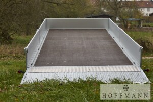 Variant 3552 UX Sonderaktion – Bestellfahrzeug · Tandem, 3.500 kg, 520×210 cm