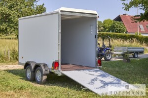 Böckmann Kofferanhänger KT 3015/27 H Tür/Rampe Kombi + Seitentür · 2.700 kg