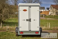 Böckmann Kofferanhänger KT 3015/27 H mit Seitentür · 2.700 kg