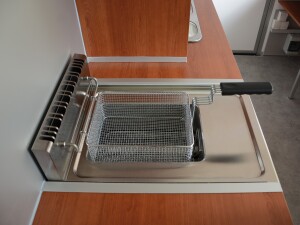 Imbissanhänger wm meyer VK 1335/220 · 1.300 kg, 350×220 cm
