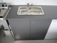 Imbissanhänger wm meyer VK 1335/220 · 1.300 kg, 350×220 cm