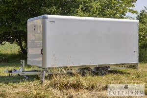 Kofferanhänger Henra GP 503×222×220 Seitentür + Hecktüren · 3.500 kg, 503×222 cm – sofort ab Lager