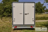 Kofferanhänger Henra GP 503×222×220 Seitentür + Hecktüren · 3.500 kg, 503×222 cm – sofort ab Lager