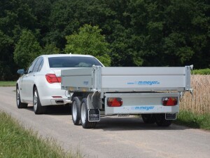 Dreiseitenkipper wm meyer HKC 3026/170 mit E-Pumpe · 3.000 kg, 270×170 cm