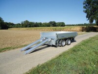 Dreiseitenkipper wm meyer HKC 3026/170 mit E-Pumpe · 3.000 kg, 270×170 cm