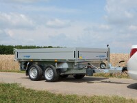 Dreiseitenkipper wm meyer HKC 3026/170 mit E-Pumpe · 3.000 kg, 270×170 cm